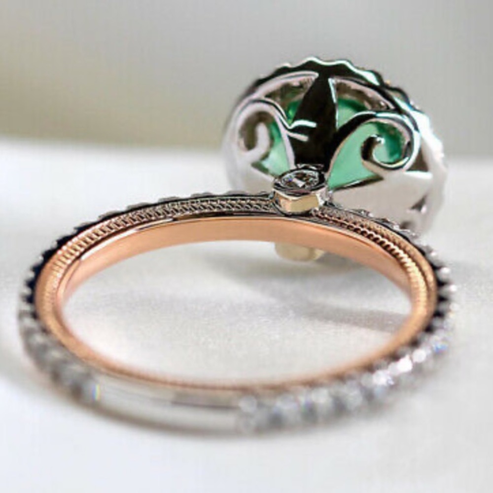 NEW Gorgeous Green Stone 925 Sterling Silver Ring - Picture 4 of 5
